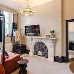 Pembroke House I Your *