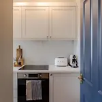Pembroke House I Your