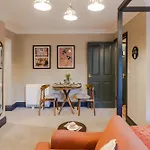 Pembroke House I Your