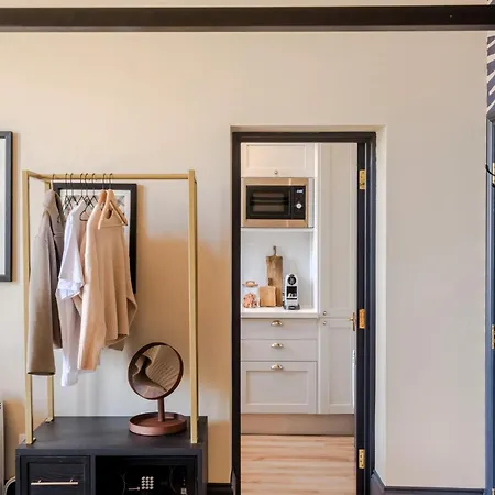 Pembroke House I Your Апартаменти Бристоль