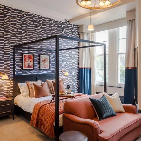 Pembroke House I Your Daire Bristol