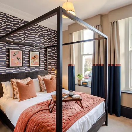 Daire Pembroke House I Your Bristol