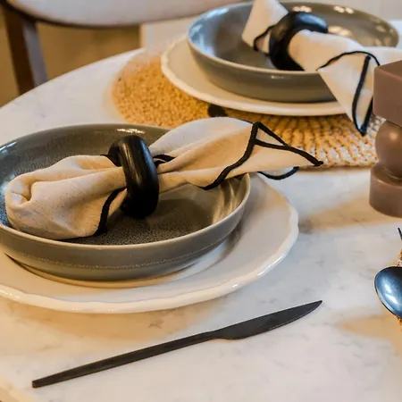 Daire Pembroke House I Your