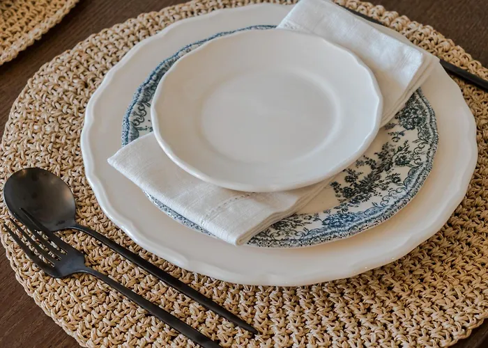 Pembroke House I Your * Bristol