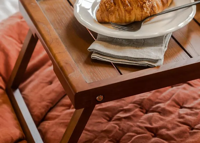 Pembroke House I Your Apartament