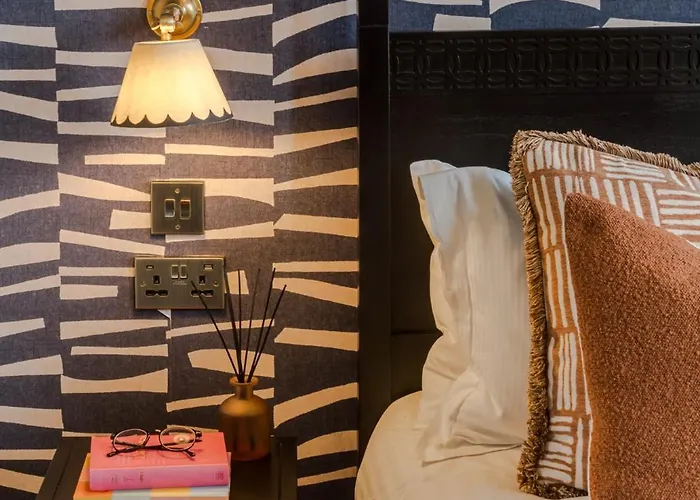 Pembroke House I Your Bristol