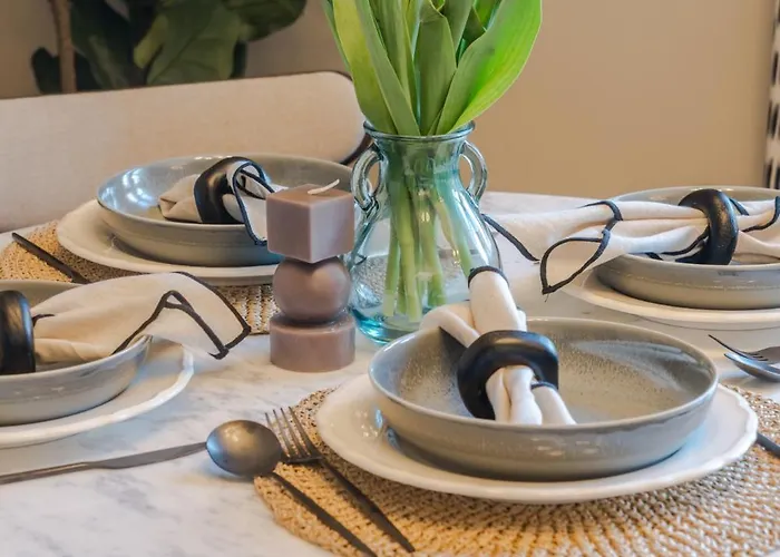 Apartament Pembroke House I Your