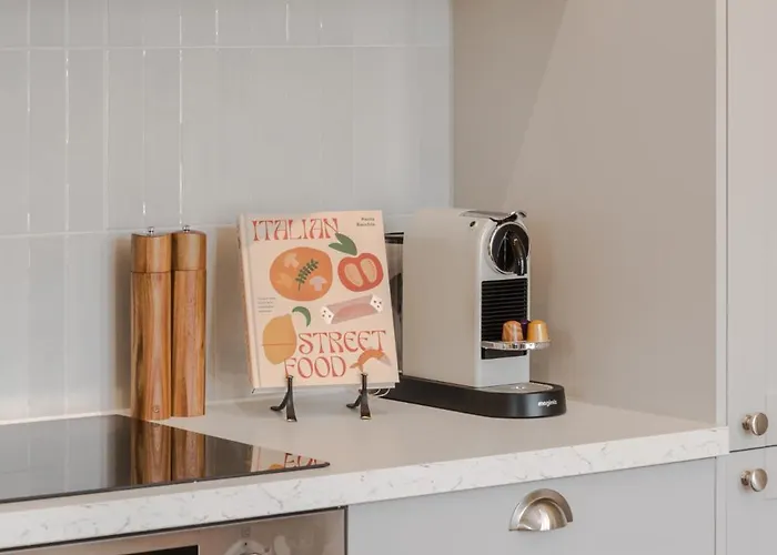 Pembroke House I Your *