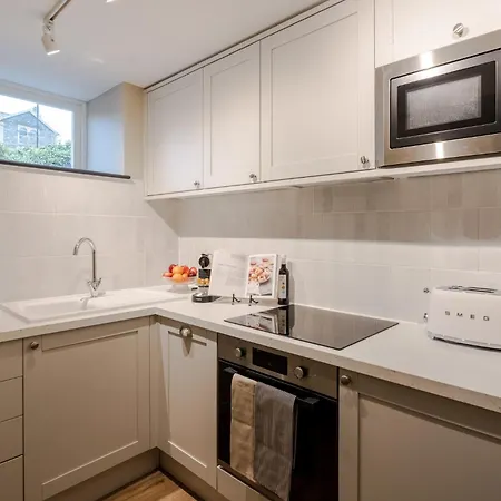 Apartment Pembroke House I Your *